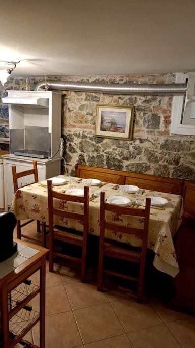 Taverna Abitazione A 15 Km Da Firenze Прато Екстериор снимка